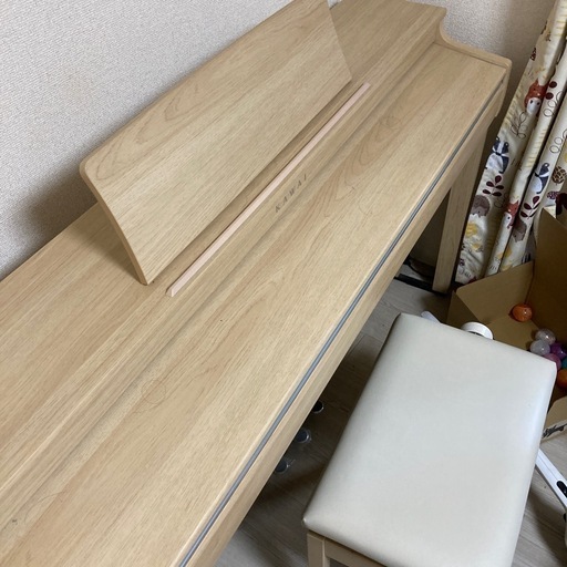 電子ピアノ　カワイ　CN27