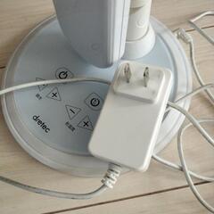 電気デスクスタンド　調光調色可能の画像