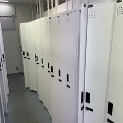 ロッカー 衣装ロッカー 事務所 事務用品 の画像