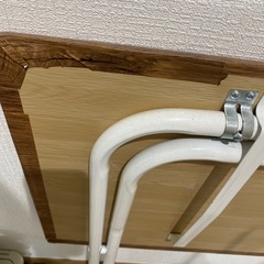 折りたたみテーブルの画像