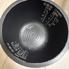 Toshiba 炊飯器　3.5合だきの画像
