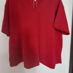 JAIROVネックTシャツレッドの画像
