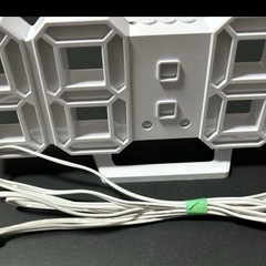 LED デジタル　時計　USB接の画像