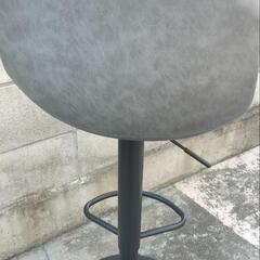 高さ調節できる！おしゃれなカウンターチェアお譲りしますの画像
