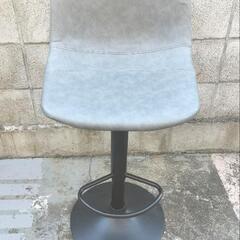 高さ調節できる！おしゃれなカウンターチェアお譲りしますの画像