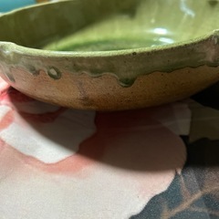 波型緑色グラデーション皿の画像