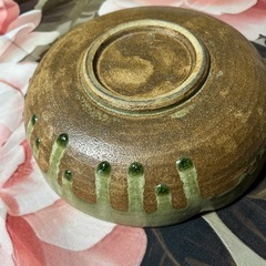 波型緑色グラデーション皿の画像