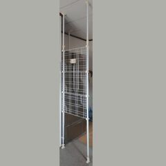 突っ張り棒　190～240cm位（ワイヤーネット付）の画像