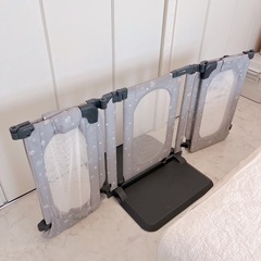 【8000円】日本育児 ベビーゲート おくトビラ Lサイズ きのみ　グレーの画像