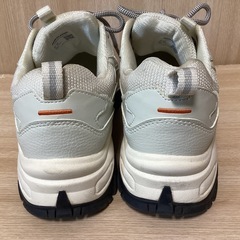 アキクラシック スニーカー　小さめ　24cm　黒　AKIII CLASSICの画像