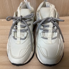 アキクラシック スニーカー　小さめ　24cm　黒　AKIII CLASSICの画像