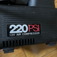 車用品　　インバーター電源とエアーコンプレッサーの画像