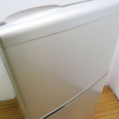 京都市内方面配達設置無料 AQUA 一人暮らしに最適 109L 冷蔵庫 AQR-111B GL01の画像