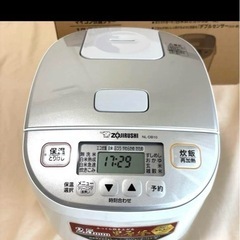 ほぼ新品 象印 マイコン炊飯ジャー極め炊き 2025年製の画像