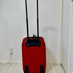 キャスター付き　ボストンバッグ　赤の画像