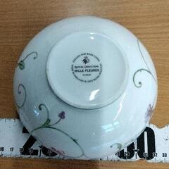 0729-452 ロイヤルドルトン　ROYAL DOLTON ボールの画像