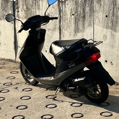 大人気セール‼️安心のバッテリー新品✨️前後タイヤまだまだ山あり🗻ドライブベルト新品✨️嬉しいオイル満タン補充済み🈵オイル交換不要⭕️継ぎ足しだけで🆗2サイクルでパワフルな走り💨AF27 スーパーディオ✴の画像
