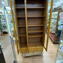 ☆ドリーム荒牧店☆☆ジモティー割引有☆3枚扉付き本棚/NAの画像