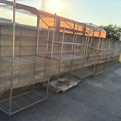 金属製ラックの画像