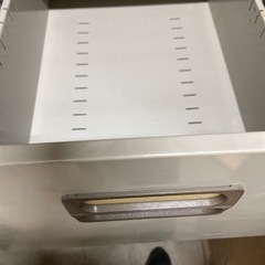 スチール収納ひきだし・棚の画像