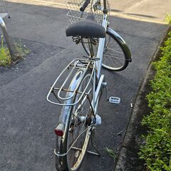 リサイクルショップどりーむ天保山店　No353　自転車　シティサイクル　26インチ　シルバーの画像