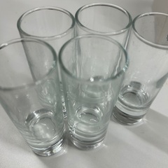 コップ　グラス　お皿の画像