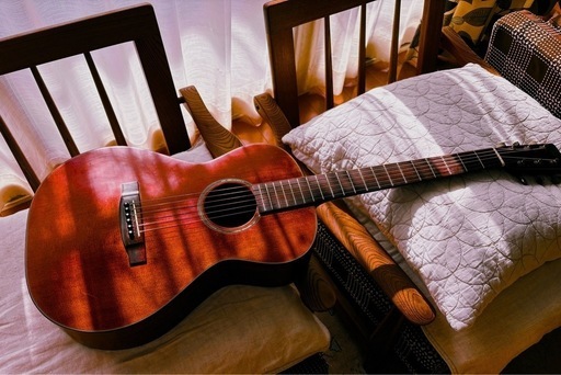 激鳴り 
K.Yairi FK-2