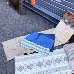 無料　敷物クッション色々の画像