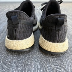 adidas ピュアブースト 25.5cmの画像