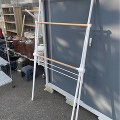 室内　物干し　部屋干し　折りたたみ　木目調　衣類　洗濯　ラック　X型　伸縮可能　中古　③の画像