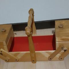 昔ながらの裁縫箱　中古品の画像