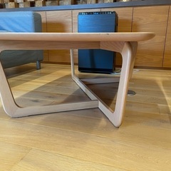 ニトリ　テーブル(決まりました)の画像