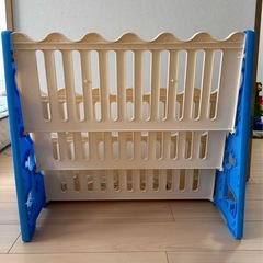 子供用本棚、ラックの画像