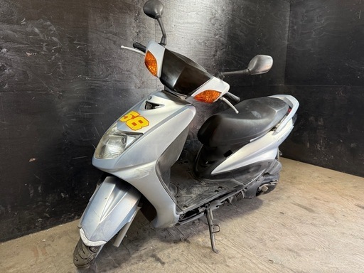 ★支払総額4.8万円★定休日なし！いつでも現車確認可能です！ ヤマハ シグナス1型 シルバー SE12J 人気のシグナス！ 4スト、集中キー！ バッテリー新品！ サイスタ付き！ 車格大きい125cc！