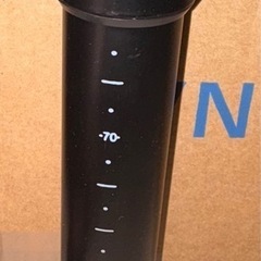 IKEA脚伸縮テーブルの画像