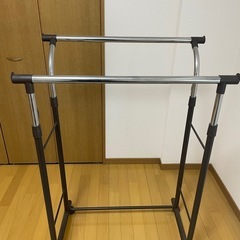 ハンガーラックの画像