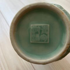 青磁花瓶の画像