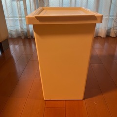 IKEA ゴミ箱の画像