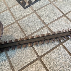 草刈り機、剪定バリカン 2本セットの画像