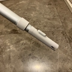 無印良品　ヘッドが付け替えられる　伸縮ポール 約直径２．５×長さ６８－１１０ｃｍの画像