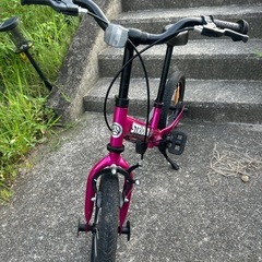 ストライダー14x sportスタンド付きの画像