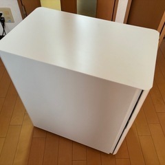 スチールワゴンの画像