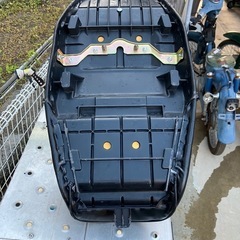 ZRX400 3段シートの画像