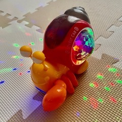 動く♪ヤドカリのおもちゃの画像