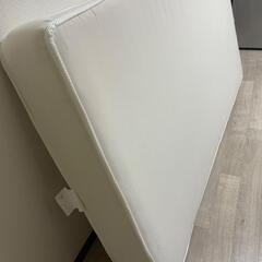 ベッドとマットの画像