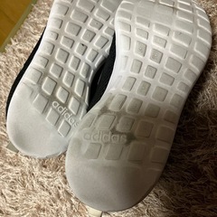 アディダススニーカースリッポン24.0センチの画像