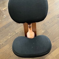 バランスチェア　姿勢矯正の画像