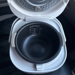 炊飯器の画像