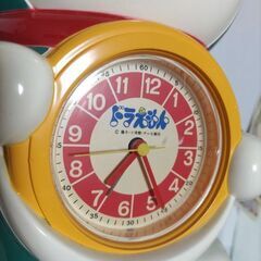 大型ドラえもん目覚まし時計の画像