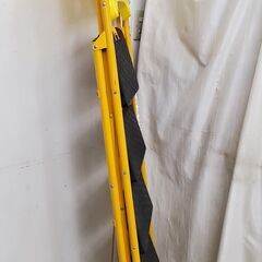 TAC 便利なトレー付き脚立 4段 折りたたみ式 作業台 日曜大工 高所作業◆買取帝国 朝霞店 配達可能の画像